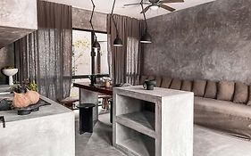 Jungle Boho Designer Apart 11 W50 Off Access Hotel Bardo